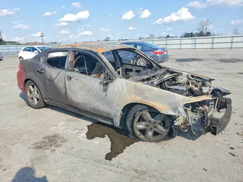 2014 DODGE AVENGER SE  