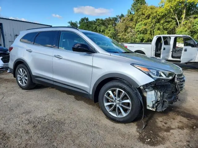 2018 HYUNDAI SANTA FE SE  