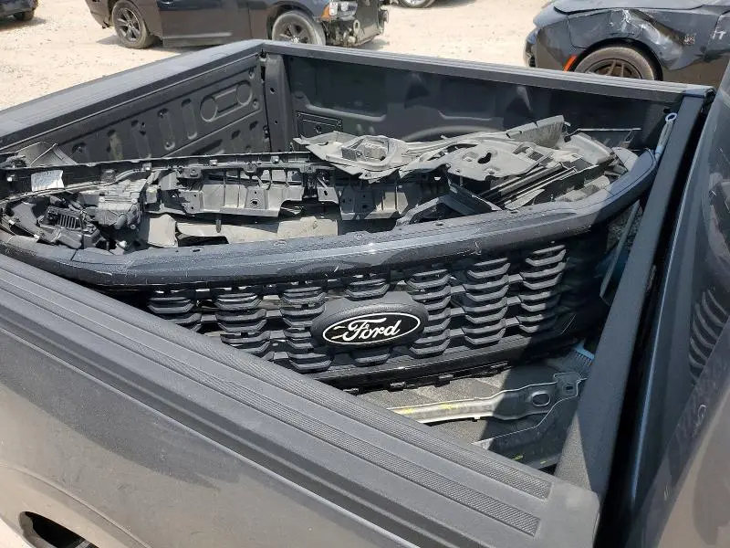 2024 FORD F150 STX  