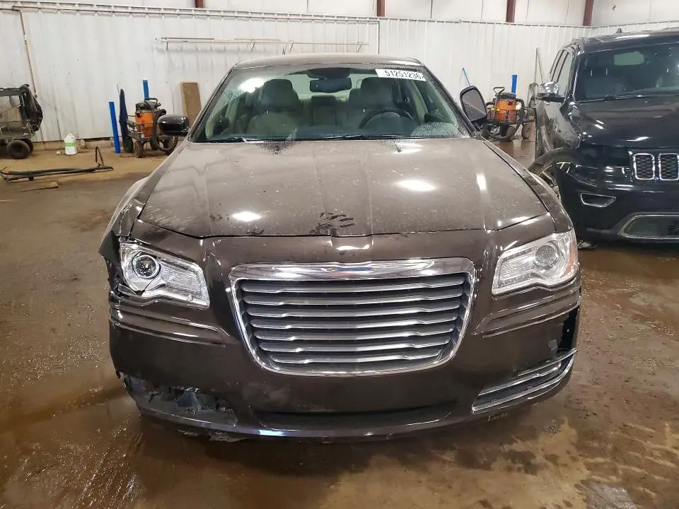 2013 CHRYSLER 300   
