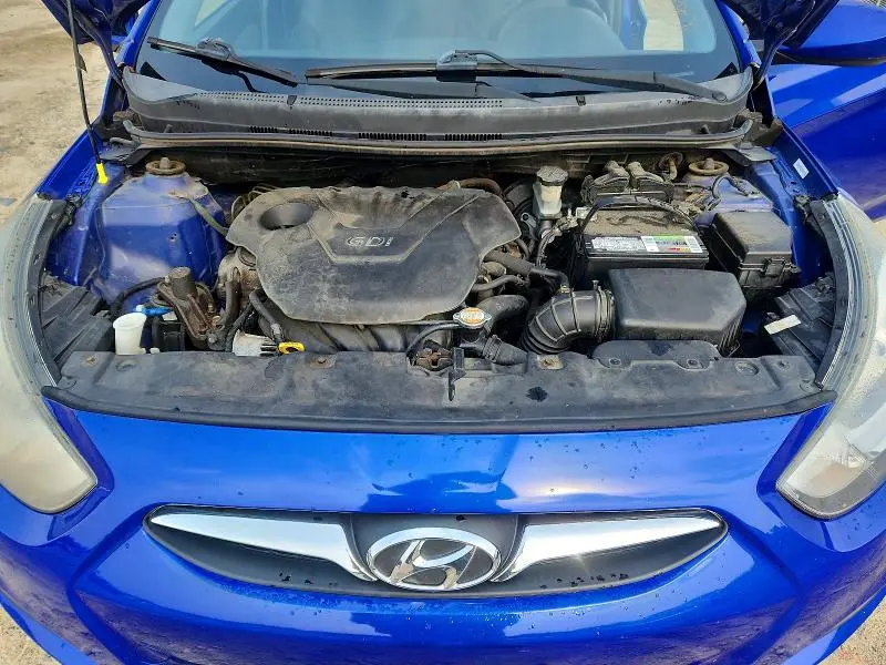 2012 HYUNDAI ACCENT GS  