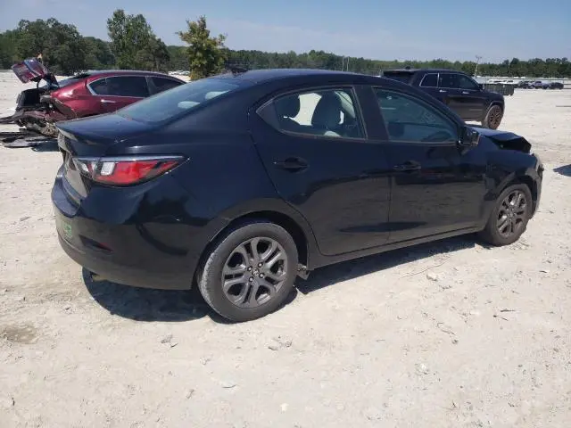 2019 TOYOTA YARIS L  