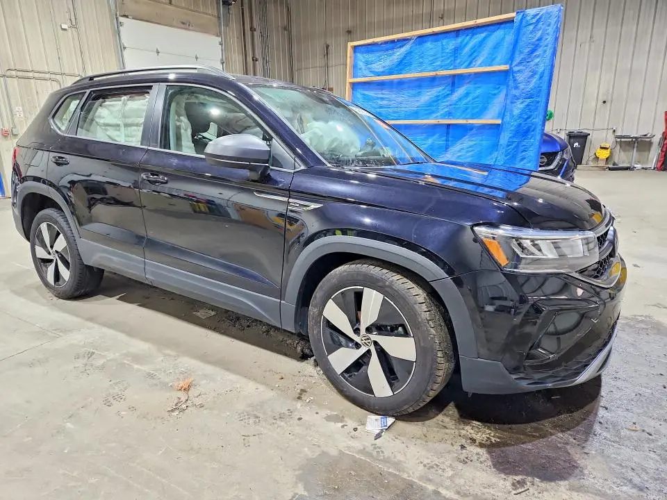 2024 VOLKSWAGEN TAOS S  