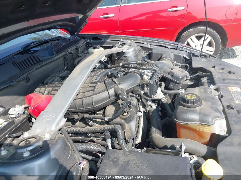 2013 FORD MUSTANG V6 PREMIUM