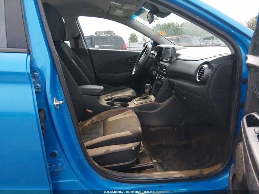 2020 HYUNDAI KONA SE
