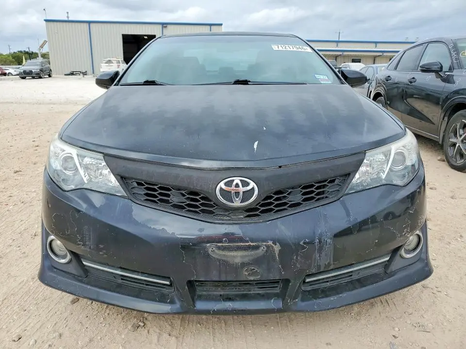 2012 TOYOTA CAMRY SE  