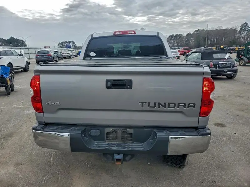 2017 TOYOTA TUNDRA CREWMAX LIMITED  