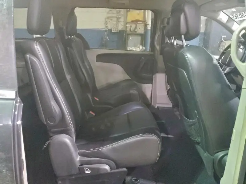 2012 CHRYSLER TOWN & COUNTRY TOURING  