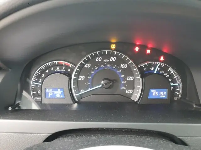2012 TOYOTA CAMRY SE