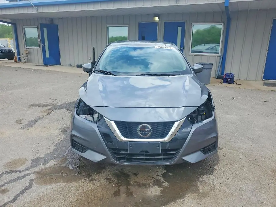 2021 NISSAN VERSA SV  
