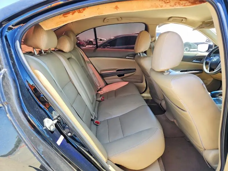 2010 HONDA ACCORD LX  