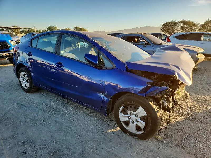 2017 KIA FORTE LX  