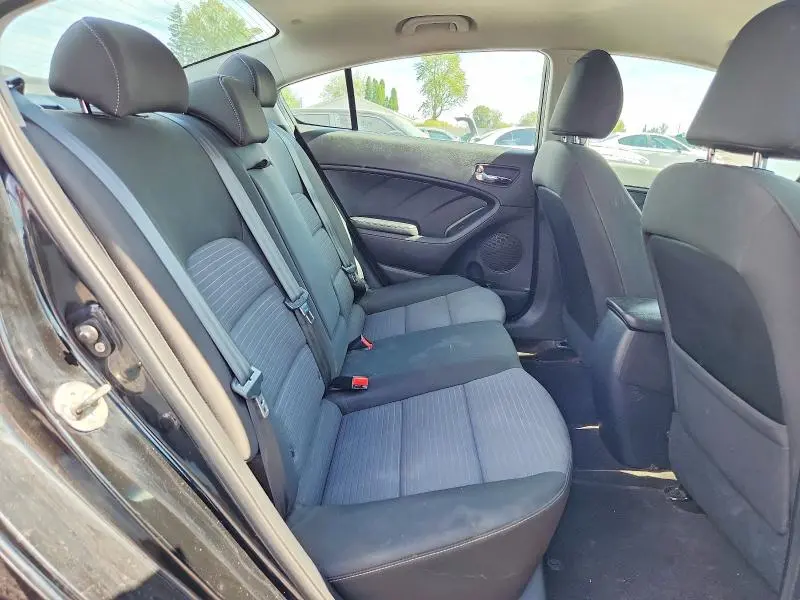 2015 KIA FORTE LX  