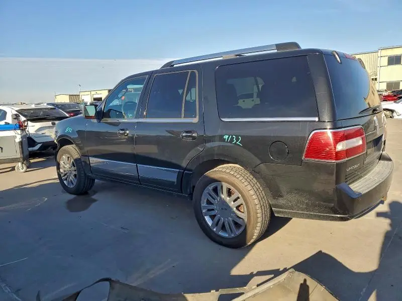 2010 LINCOLN NAVIGATOR   