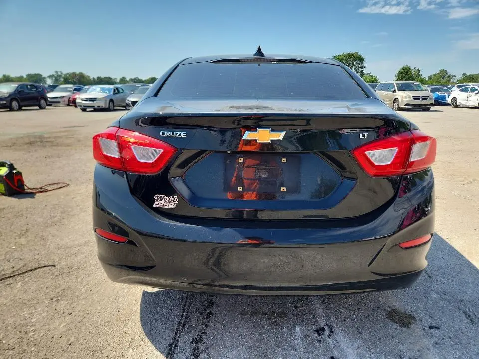 2018 CHEVROLET CRUZE LT  