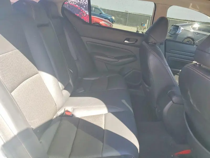 2021 NISSAN ALTIMA SR  