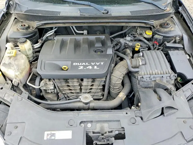 2014 CHRYSLER 200 LX  