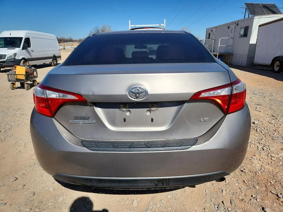 2015 TOYOTA COROLLA LE PLUS  