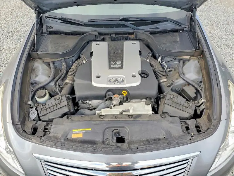 2015 INFINITI Q40 BASE  