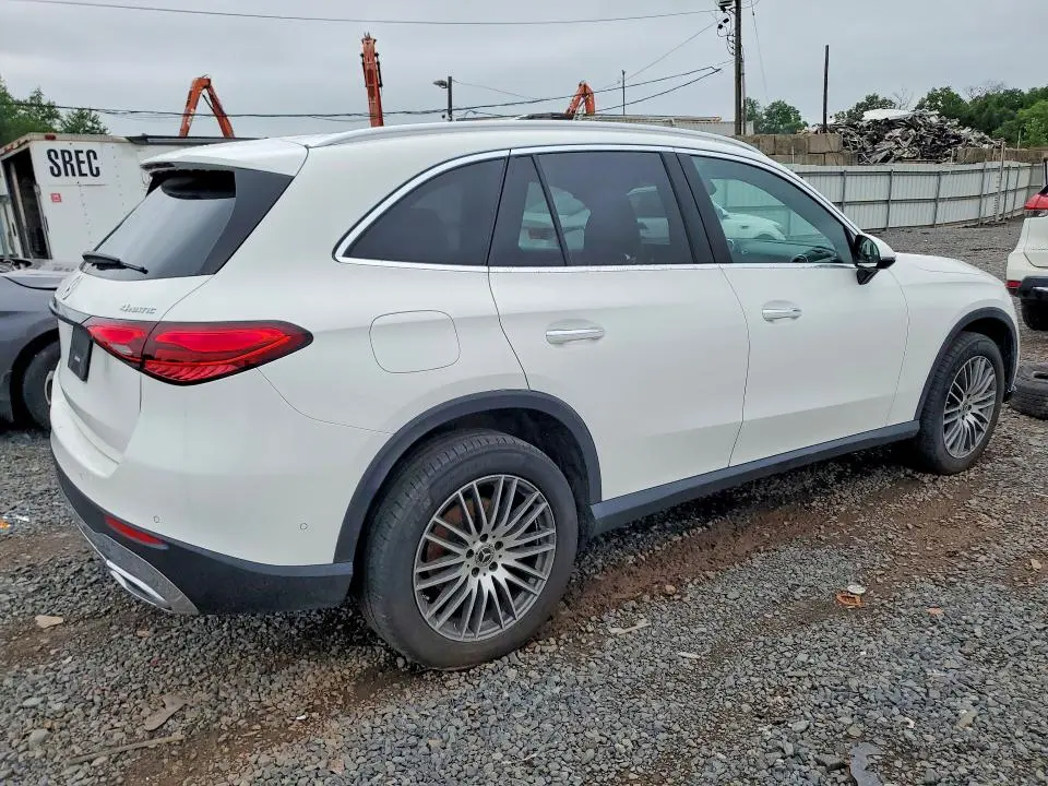 2025 MERCEDES-BENZ GLC 300 4MATIC  