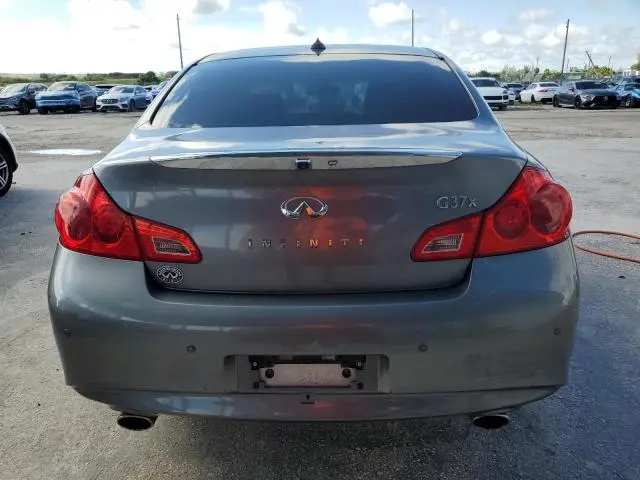 2012 INFINITI G37