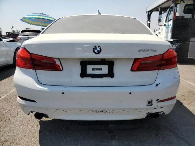 2019 BMW 530E