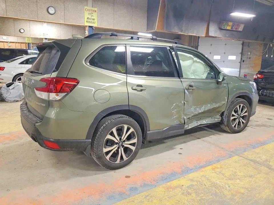 2021 SUBARU FORESTER LIMITED  