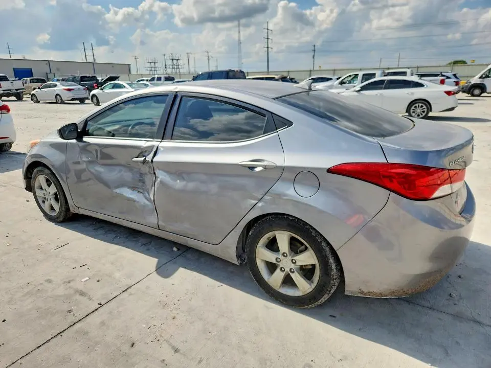2013 HYUNDAI ELANTRA GLS  