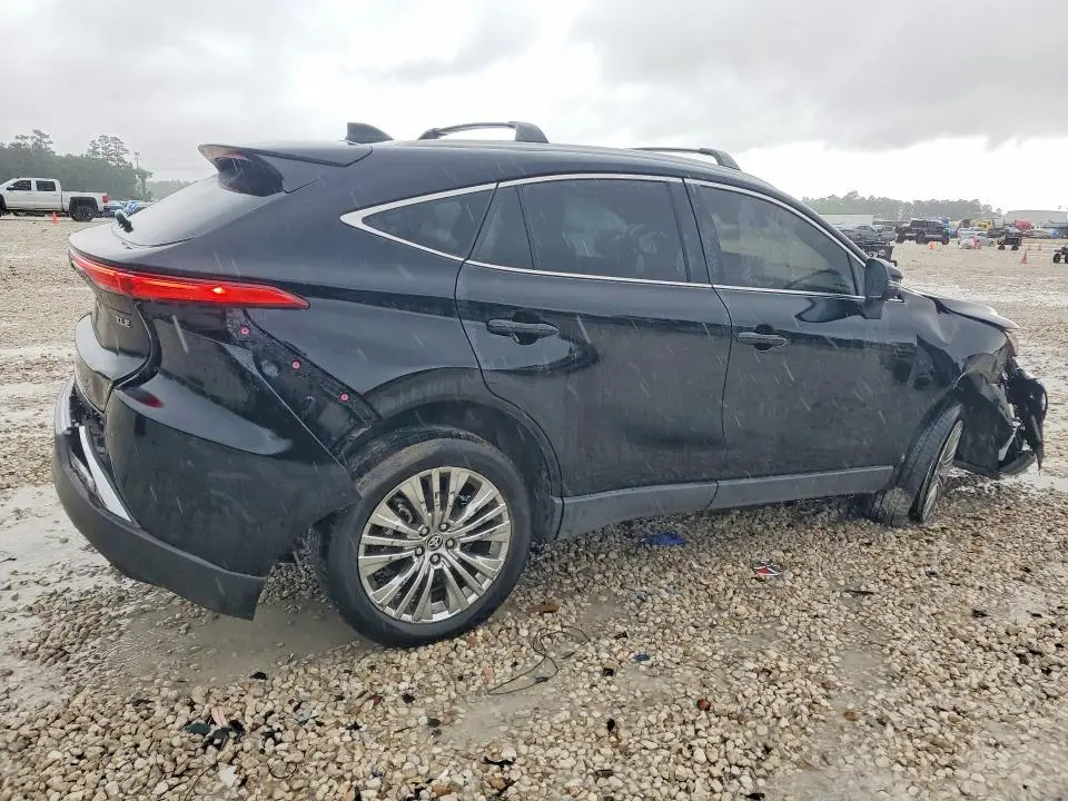 2023 TOYOTA VENZA XLE  