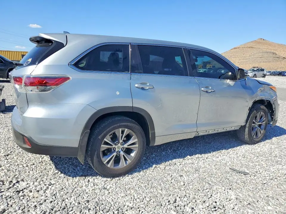 2015 TOYOTA HIGHLANDER LE PLUS  