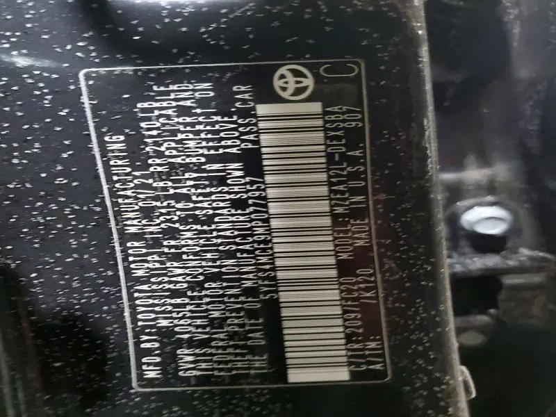 2021 TOYOTA COROLLA SE  