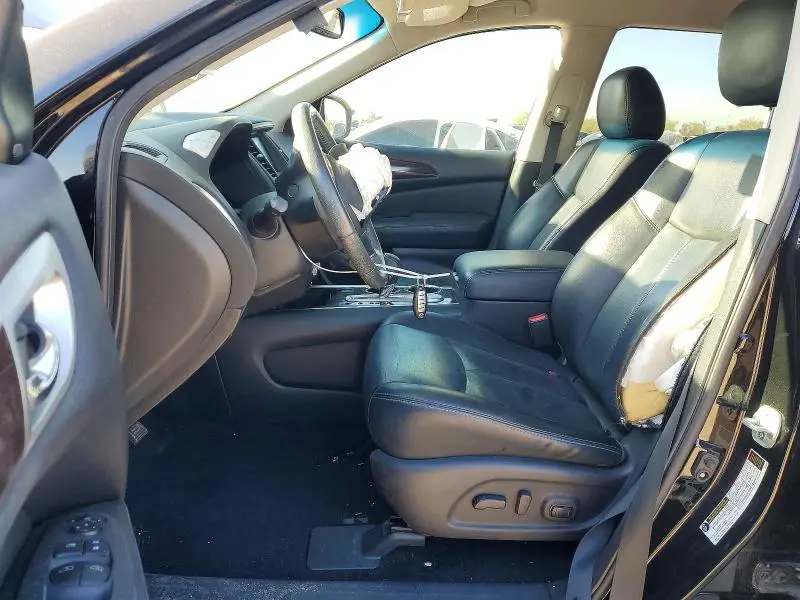 2016 NISSAN PATHFINDER SL  