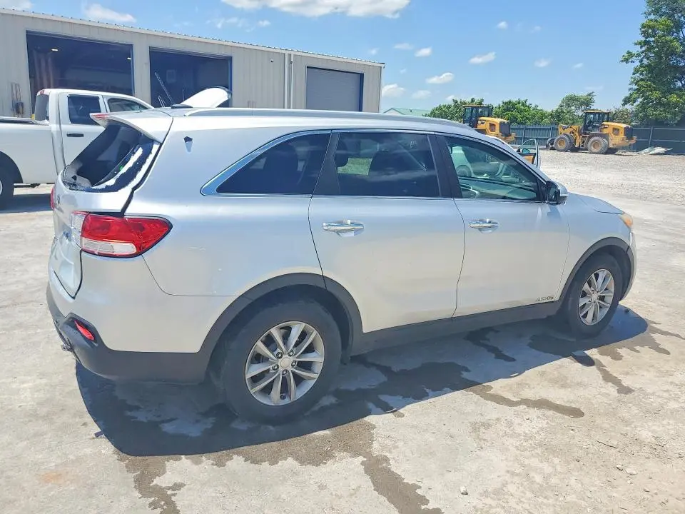 2016 KIA SORENTO LX V6  