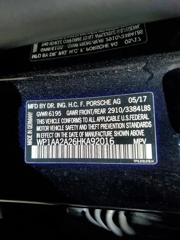 2017 PORSCHE CAYENNE   
