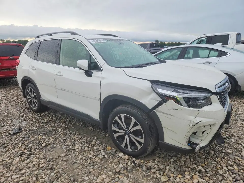 2021 SUBARU FORESTER LIMITED  