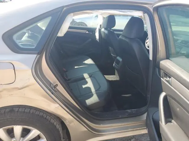 2015 VOLKSWAGEN PASSAT S  