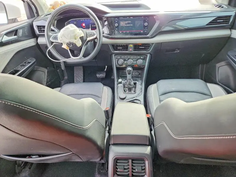 2024 VOLKSWAGEN TAOS SEL  