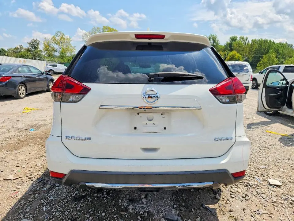 2018 NISSAN ROGUE SV  