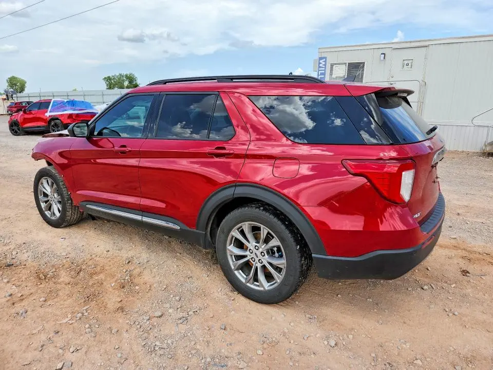 2022 FORD EXPLORER XLT  