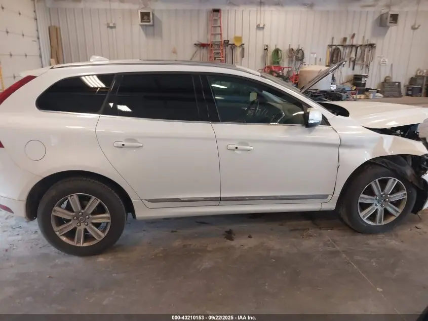 2017 VOLVO XC60 INSCRIPTION