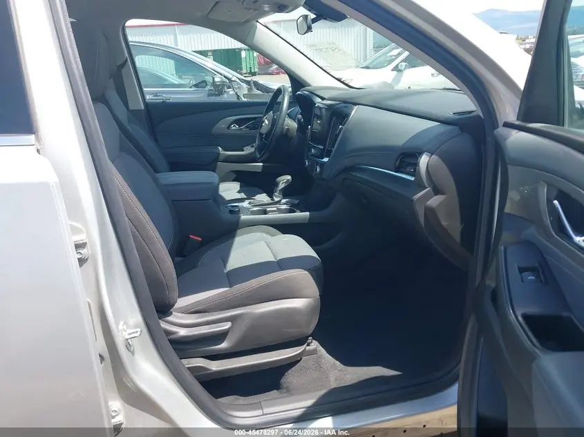 2021 CHEVROLET TRAVERSE AWD LT CLOTH