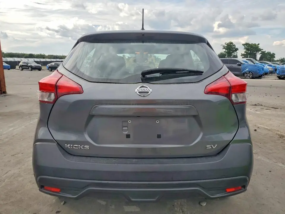 2019 NISSAN KICKS SV  