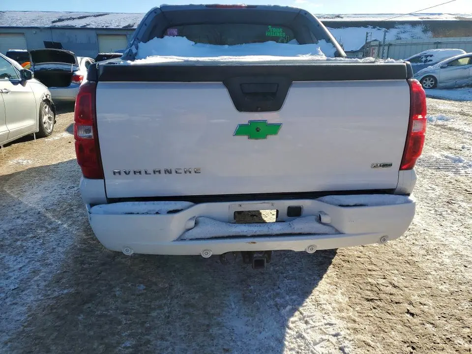 2010 CHEVROLET AVALANCHE LT  