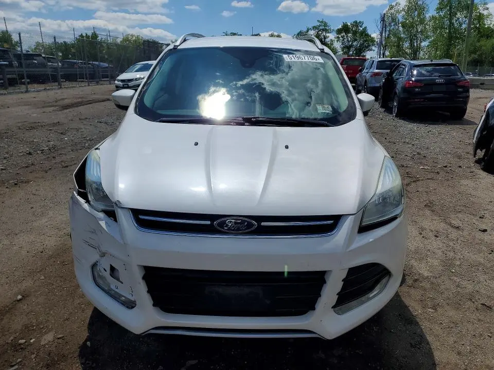 2016 FORD ESCAPE TITANIUM  