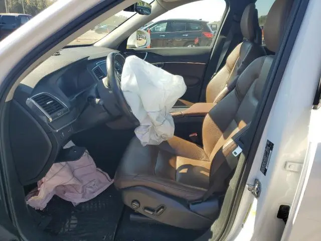 2020 VOLVO XC90 T6 MOMENTUM  