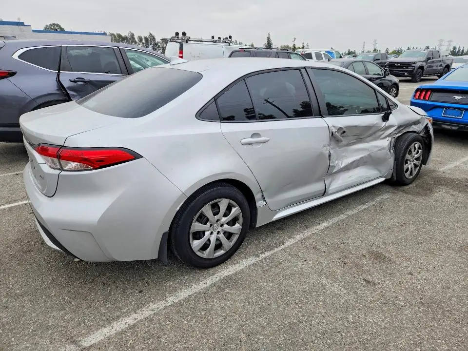 2021 TOYOTA COROLLA LE  