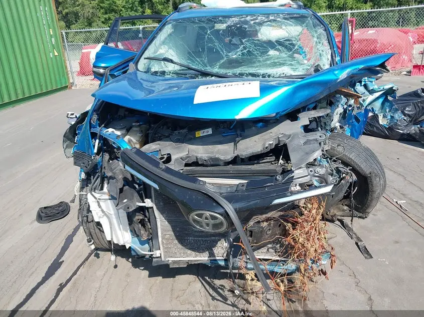 2017 TOYOTA RAV4 XLE