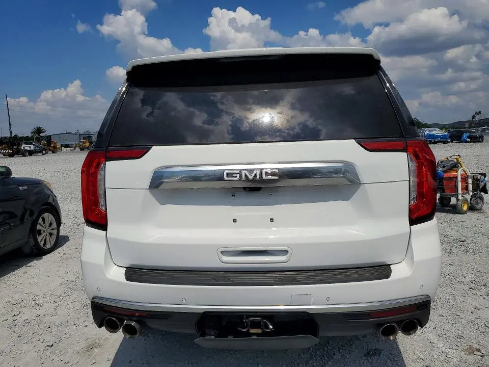 2021 GMC YUKON DENALI  