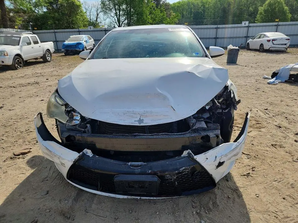 2016 TOYOTA CAMRY XSE  