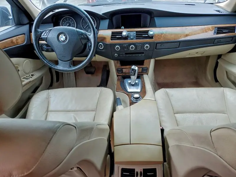 2010 BMW 528 I  